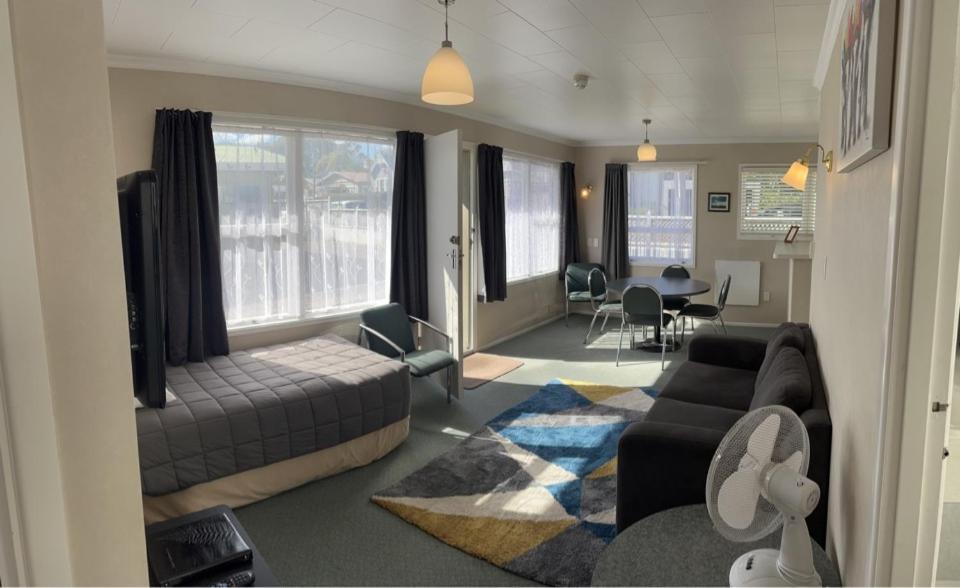 Amber Court Motel New Plymouth Esterno foto