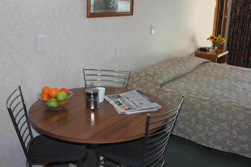 Amber Court Motel New Plymouth Esterno foto